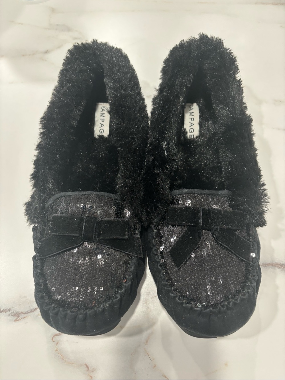 Rampage Black Sequin Bow Faux-Fur Moccasins, NWOT, size XL/11